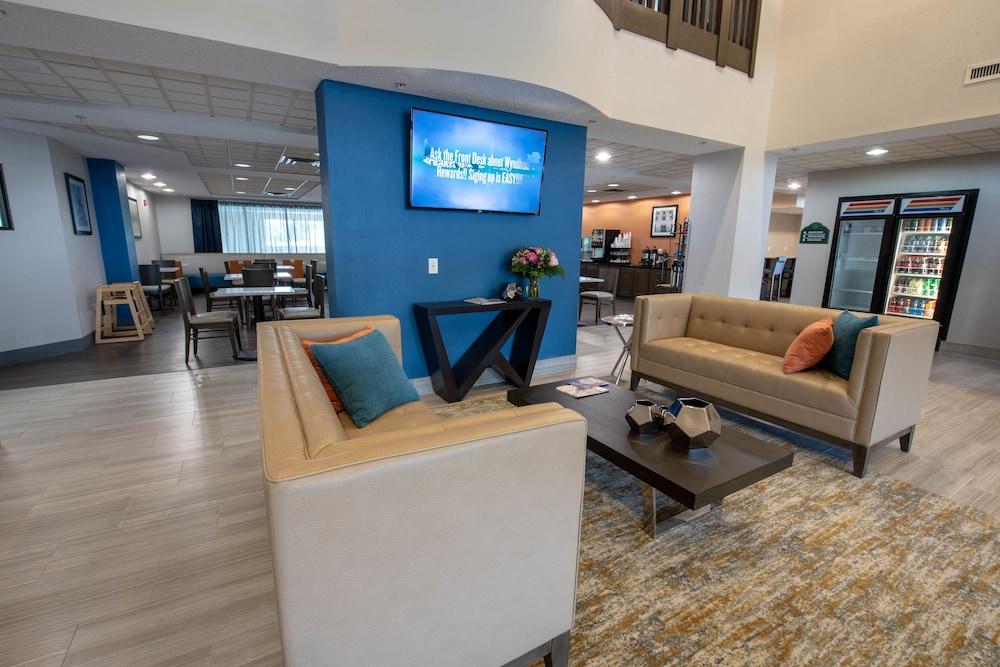 Hotel Wingate By Wyndham Indianapolis Airport Plainfield Exterior foto