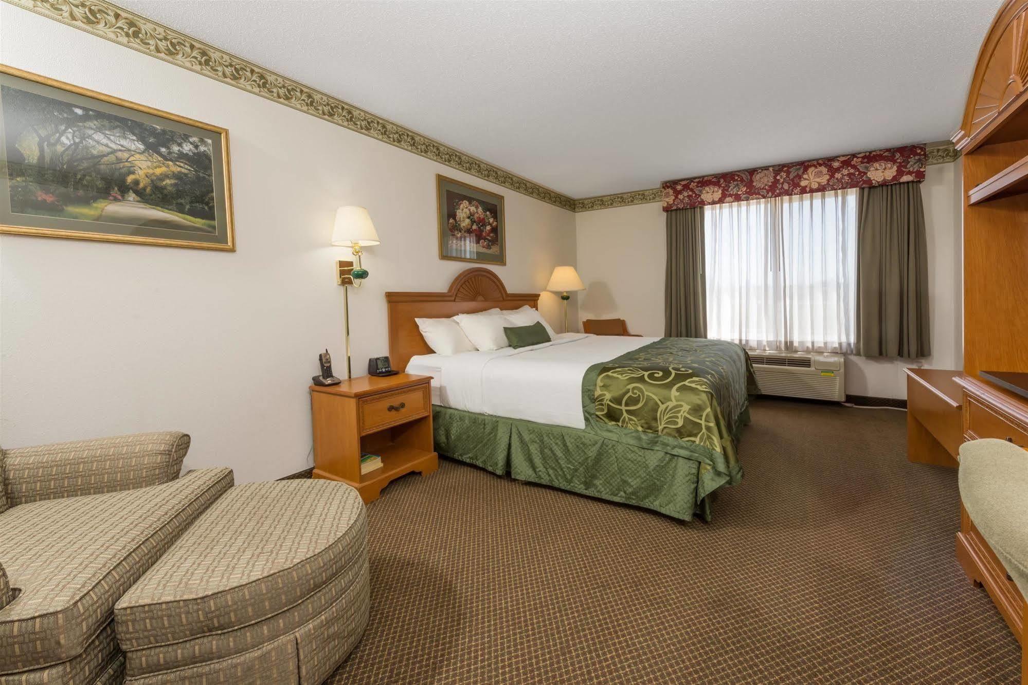 Hotel Wingate By Wyndham Indianapolis Airport Plainfield Exterior foto
